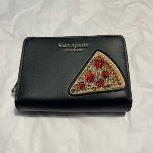 NWOT Kate Spade Pizza Motif Card Wallet Zipper Black Leather